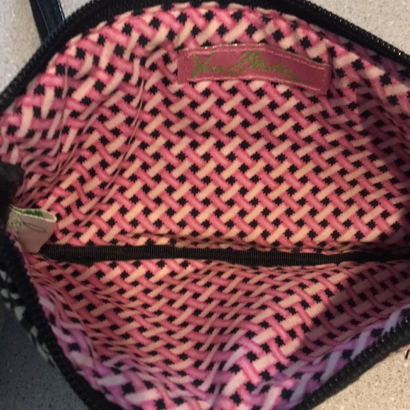 NWOT Vera Bradley Pink Elephant Patchwork Wristlet - Picture 2 of 2